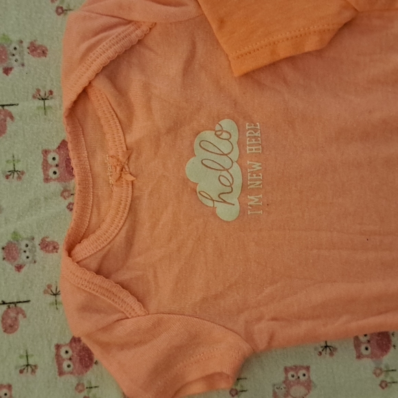 3 pack Carter's 3 months Onsies, pink - Picture 2 of 4